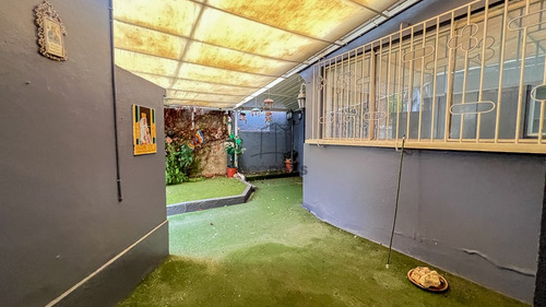 Encantadora Casa Con Diseño Clásico Y Vista Al Mar En Viña