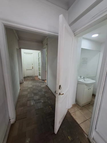 Excelente Oficina En Piso Completo - Avenida Providencia