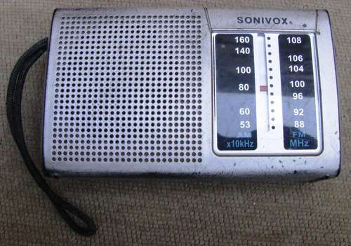 Radio Sonivox Portatil A Transistores Am-fm Funcionando!!