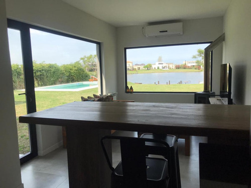 Casa En Venta En El Barrio San Francisco, Villa Nueva, Tigre