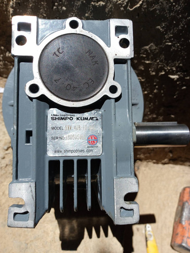 Reductor De Velocidad Para Motor Nmrv040 10 A 1 Seminuevo (Usado)