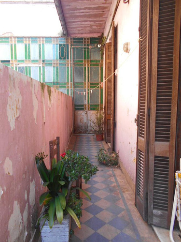 Ph De 3 Ambientes Con Patio Y Entrada Indep.