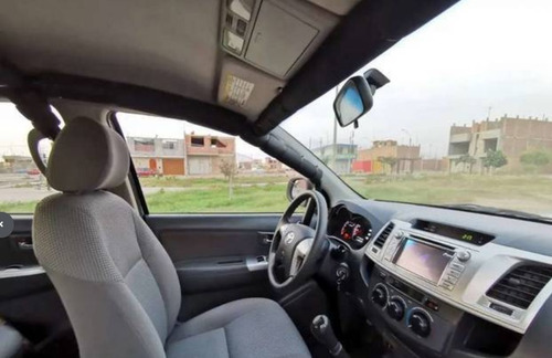 Toyota Hilux 2013 Srv