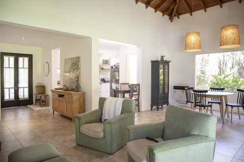 Casa En Venta En Santa Catalina, Villanueva, Tigre