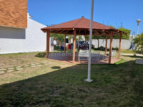 Casa En Venta En Los Olivos Mls 24-19638 Haydee Espinoza