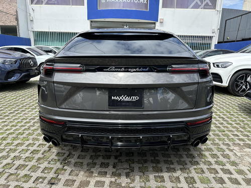 Lamborghini Urus 4.0 V8