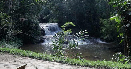 Casa Térrea Em Condomínio 70% Concluída E Com 4 Suítes