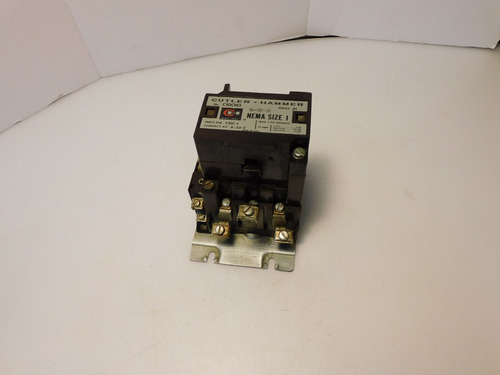 Cutler Hammer Nema Size 1 Contactor 120v 60hz 10hp 3ph 2 Vva