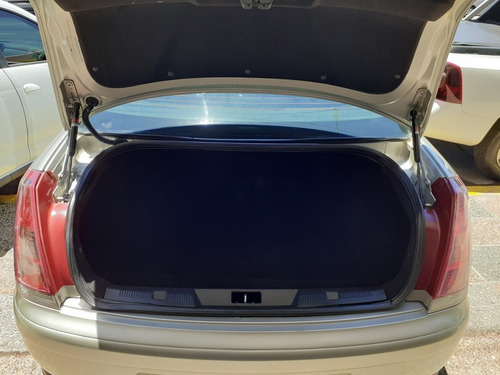 Citroën C4 2.0 Sedan Sx Am73 2011 Gris Pocos Km Impecable