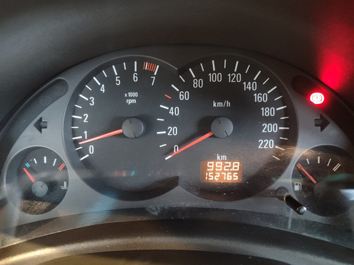 Chevrolet Corsa 1.8 Maxx Flex Power 5p