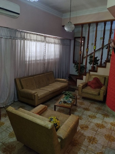Imagen 3 de 15 de Casa En Venta De 3 Dormitorios C/ Cochera En Ramos Mejía