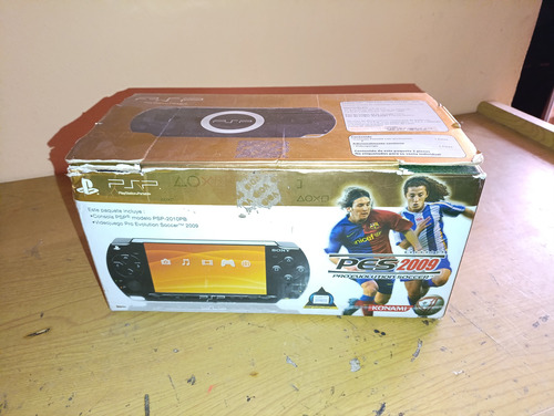 Consola Sony Psp 2000 Slim Standard Color Negro Con Caja Negro (Usado)