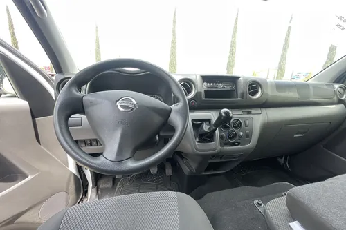 Nissan Urvan 2.5 Panel Amplia Aa Paquete Seguridad Mt