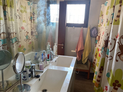 Amplia Casa Con Gran Terreno A La Venta En Ñuñoa