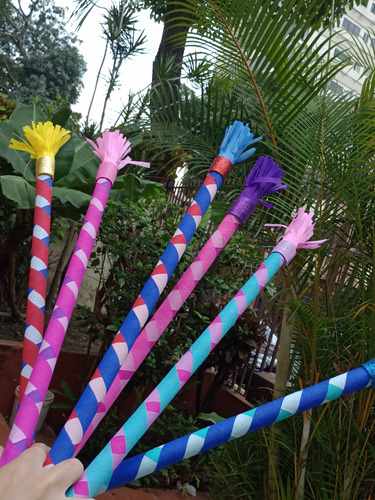 Palos De Piñata Por Docena 