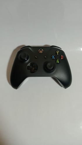 Control Inalámbrico Microsoft Xbox One Negro Pilas