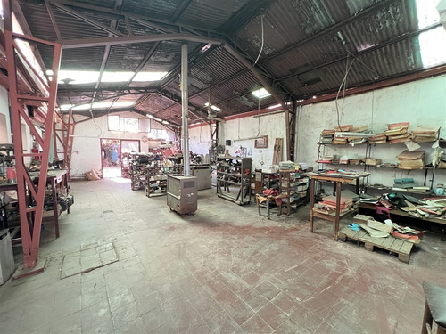 Fabrica, Local, Oficina, Bodega, 3 Viviendas 845 M2 Terreno