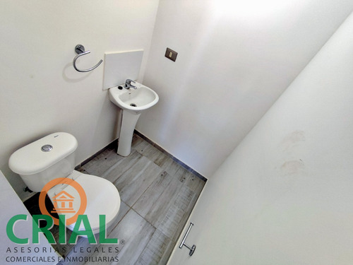 Amplio Local Comercial Nuevo 50 M2 Cond J De Valdivia Ii V.a