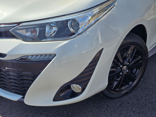 Toyota Yaris 1.5 16V FLEX SEDAN XLS CONNECT MULTIDRIVE