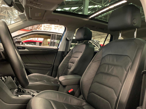 Imagen 10 de 15 de Volkswagen Tiguan 2.0 Highline Aut Ac 7 Pasjs 2018