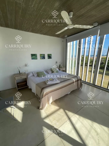 Venta De Casa En Manantiales- El Chorro. 4 Dormitorios En Suite