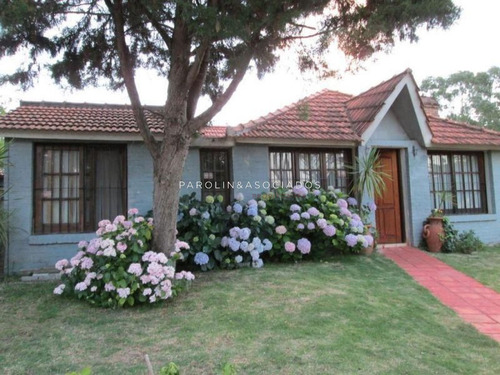 Casa En Venta, Jardines De Cordoba, Punta Del Este, 3 Dormitorios.