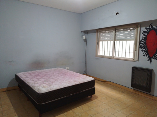 Venta Casa Valentín Alsina Con Cochera
