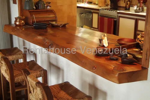Casa En Venta La Colonia Tovar