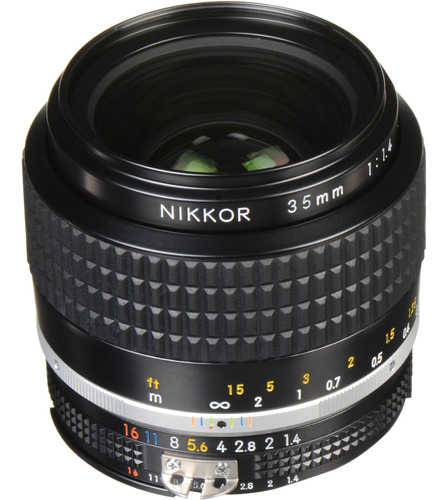 Nikon Nikkor 35mm F/1.4 Lente
