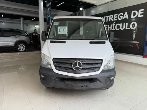 Mercedes-Benz Sprinter Cargo van larga