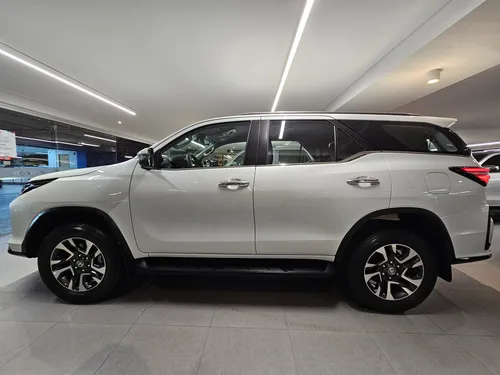 Toyota Fortuner 2.8 Diesel Srv 4X4 At