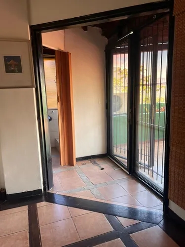 Alquiler De Habitación A Mujer