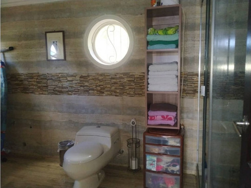 Casa En Venta Con Anexo En La Suiza San Antonio De Los Altos