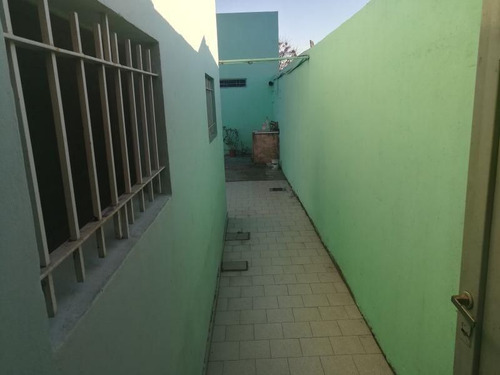 Imagen 14 de 20 de Venta De Casa 2 Dormitorios En Del Carmen Oeste, La Plata.