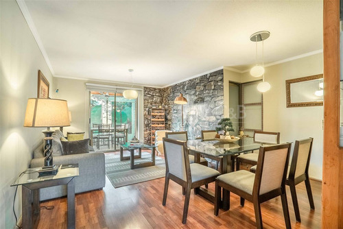 Casa En Venta De 3 Dorm.con Piscina, Lo Cañas, La Florida