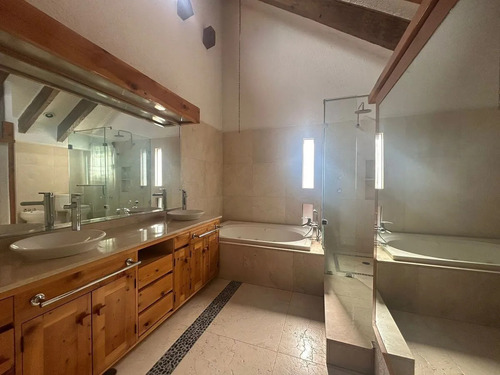 Lomas De Tecamachalco, Espectacular Residencia Estilo Cantábrico Precioso Jardín