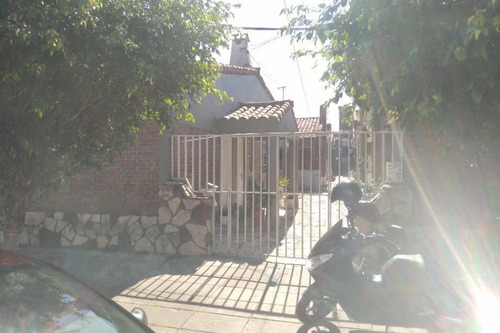 Imagen 2 de 13 de Casa Ph En Alquiler En Ramos Mejia Sur