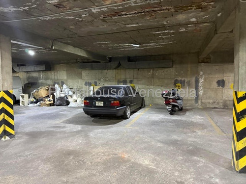 Fenomenal Pent House De Dos Niveles Ubicado En La Florida. Mls 25-23225