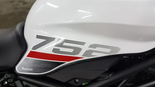 Imagen 12 de 15 de Benelli 752s, No Yamaha Fazzer, No Honda Hornet, No Ktm/jp