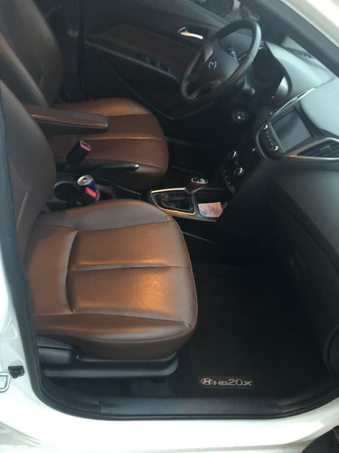 Hyundai Hb20x 1.6 Premium Flex Aut. 5p 2016