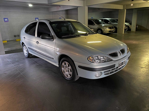 Renault Mégane Il 1.6 L 5 Ptas Confort Plus 2009 (hyh444)