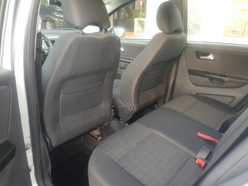Imagen 5 de 19 de Volkswagen Suran 2016 1.6 Comfortline 101cv