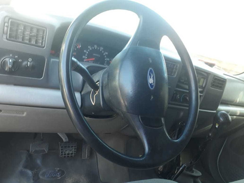 Ford 2001