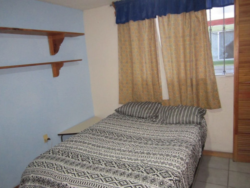Habitación Amueblada En Renta En Villas Campestre