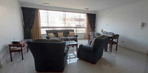Imagen 6 de 23 de Venta Apartamento 108m2 4h/3b/1p Montalban 7155