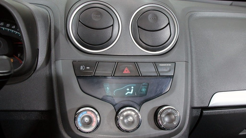 Imagem 20 de 23 de Chevrolet Montana 1.4 Mpfi Ls Cs 8v Flex 2p Manual