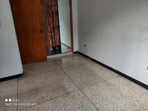Imagen 28 de 30 de Vendo Apartamento 130m2 4h/3b/1p Colinas De Santa Monica 9434