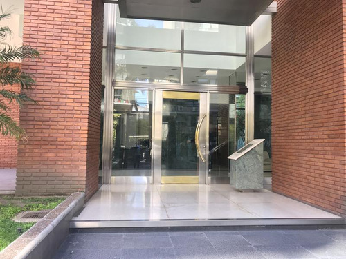 Departamento 2 Ambientes Con Balcón En Flores - Piso Alto En Torre Con Jardín Sum Y Parrillas
