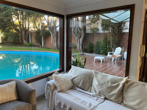 Venta Casa 4 Amb Cochera, Parque Y Piscina Quilmes