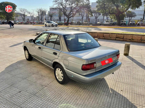 Imagen 4 de 11 de Nissan Sentra B13